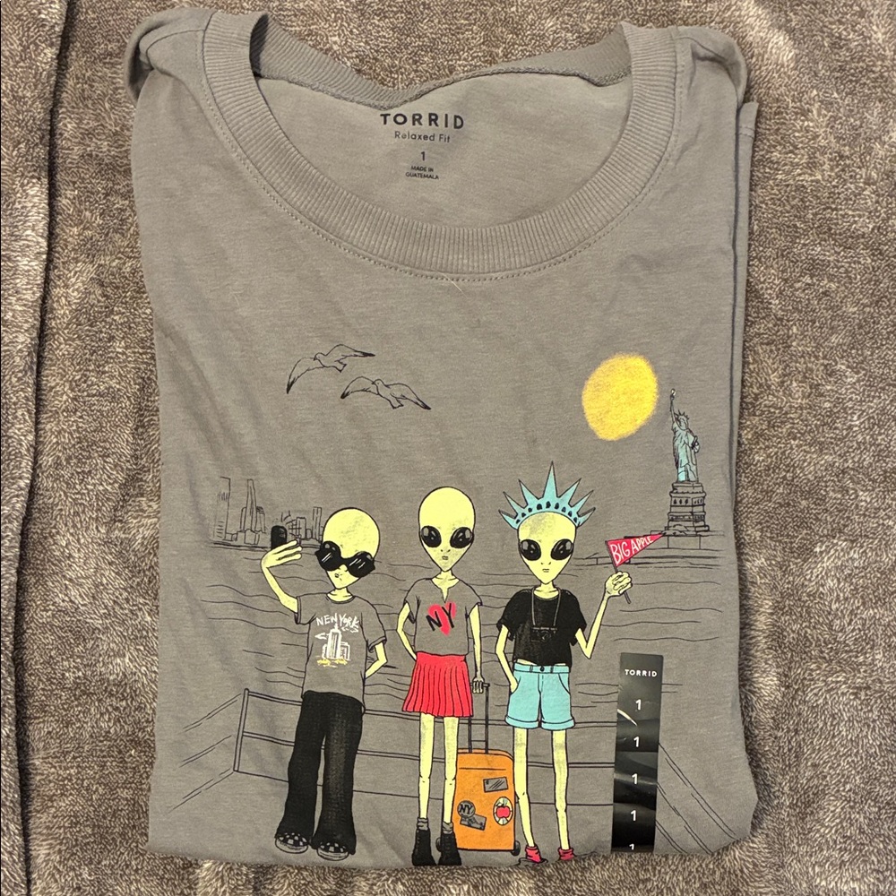Torrid NYC alien tee.